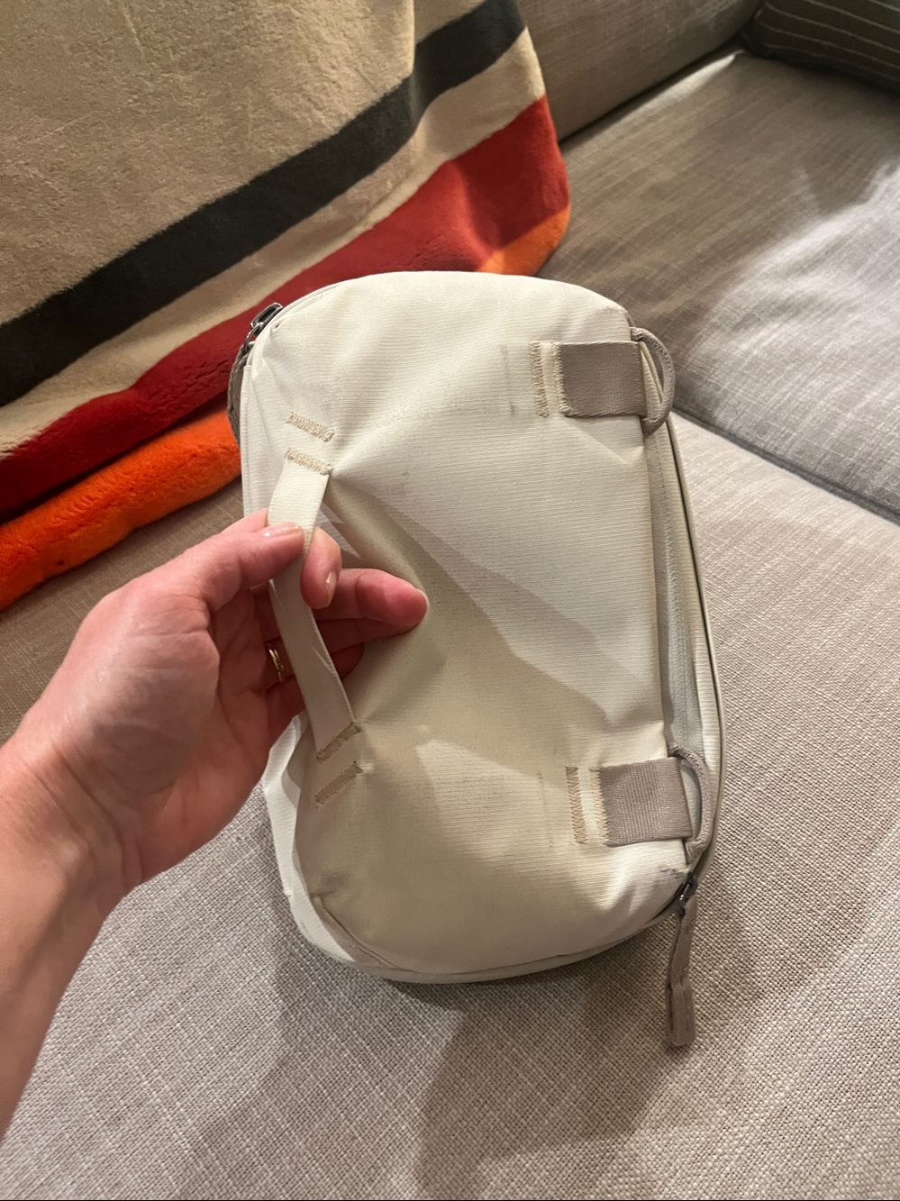 Minimalist Cream Crossbody Bag - Modern Everyday Style